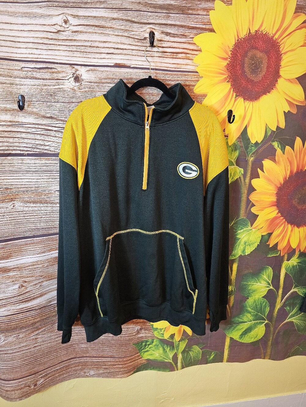 Majestic Black and Gold Team Pullover Quarter-Zip